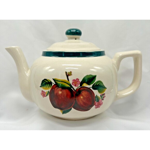 VINTAGE Casuals by China Pearl ~ Red Apples ~ Stoneware Tea Pot w Lid ~ 5 cups - Picture 2 of 9